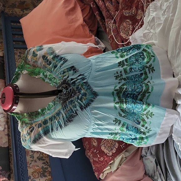 Top - Picture 2 of 4